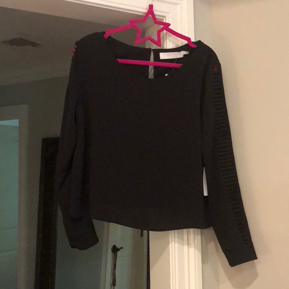 Black blouse! Tags on!!